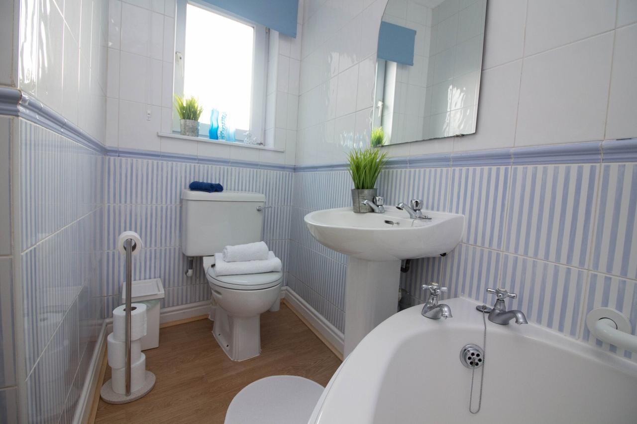 Lovely Sea Front House In Cleethorpes - Sleeps 6 Экстерьер фото