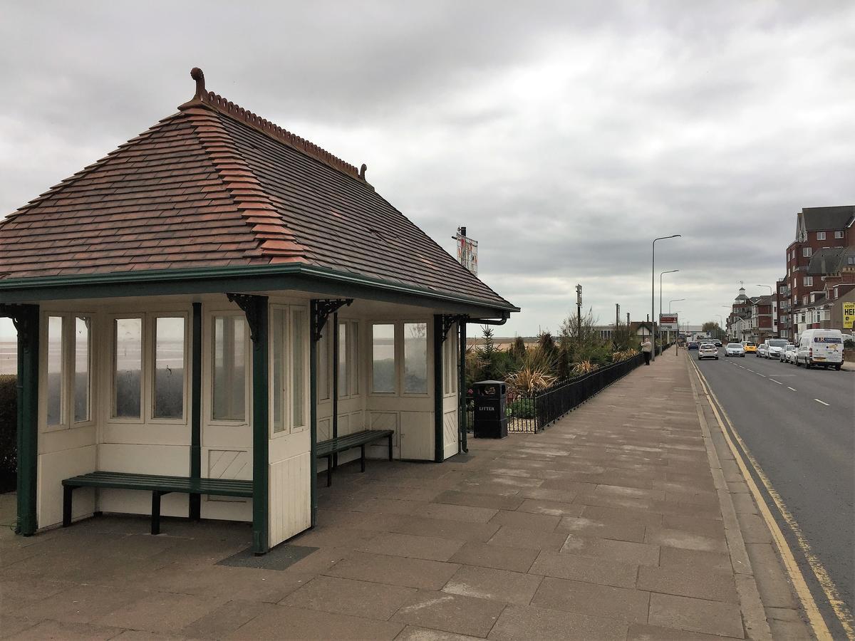 Lovely Sea Front House In Cleethorpes - Sleeps 6 Экстерьер фото